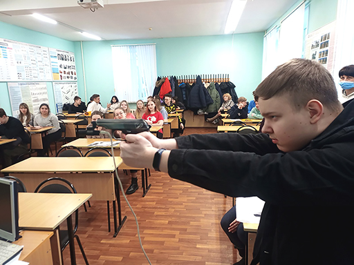Увеличить. Профориентационный урок в ЯФ МФЮА для учеников средней школы № 11 г. Ярославля.